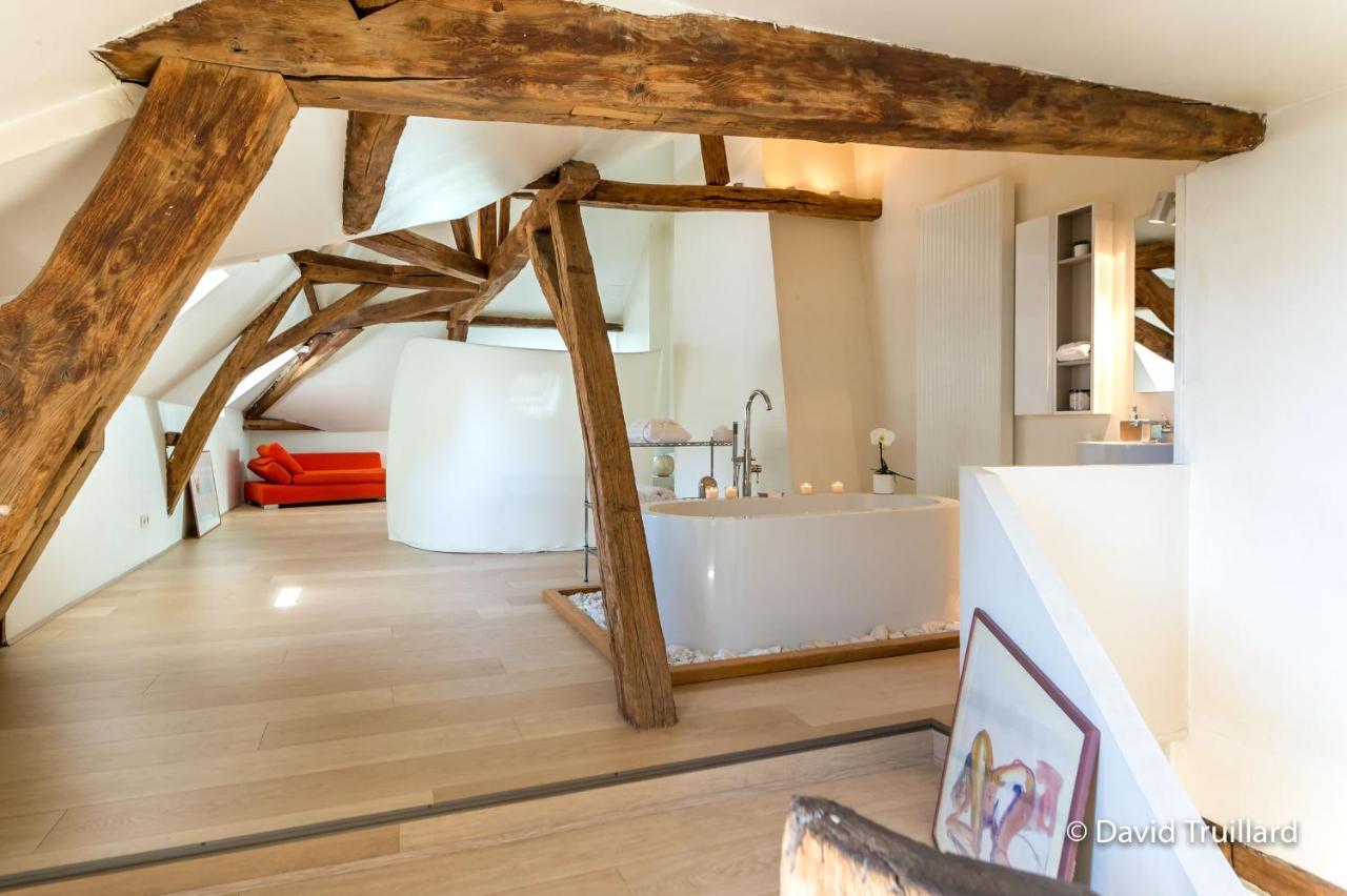 Suite Mana Ohana - Luxe Et Authenticite A 2 Pas De La Place Ducale Avec Parking Prive Charleville-Mezieres Exterior photo