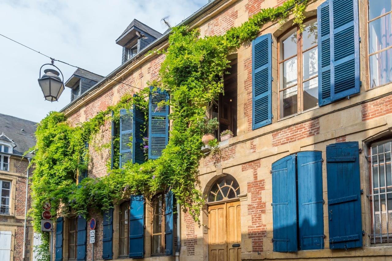 Suite Mana Ohana - Luxe Et Authenticite A 2 Pas De La Place Ducale Avec Parking Prive Charleville-Mezieres Exterior photo